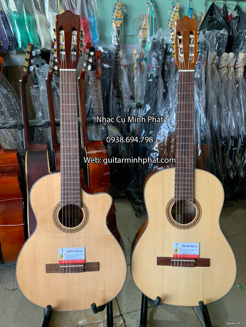 Cửa hàng bán đàn guitar classic giá rẻ âm thanh chuẩn tại TPHCM - 11