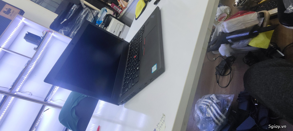 Lenovo ThinkPad X270/X280/X390/X1 Carbon - 1