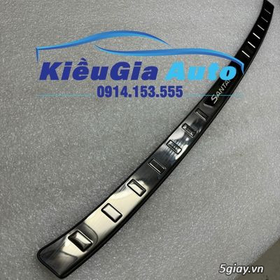Nẹp cốp hậu sau ngoài Hyundai Santafe 2021-2024