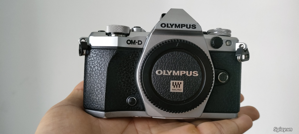 Olympus E-M5 Mark II - 4