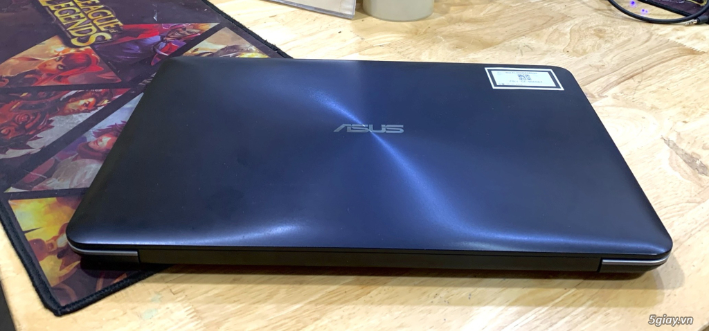 Asus X556UAK Core i7-7500U Ram 8GB SSD 256G VGA ON Màn 15.6 In Full HD - 1