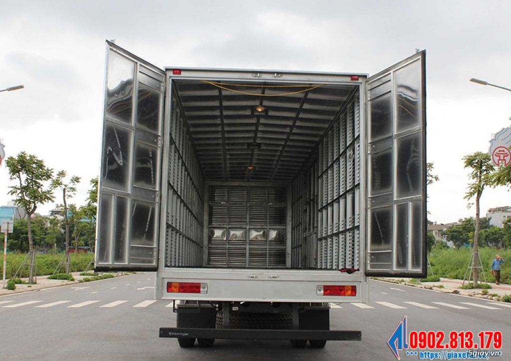 XE TẢI FAW  J6L 7T45 THÙNG KÍN DÀI 9M7