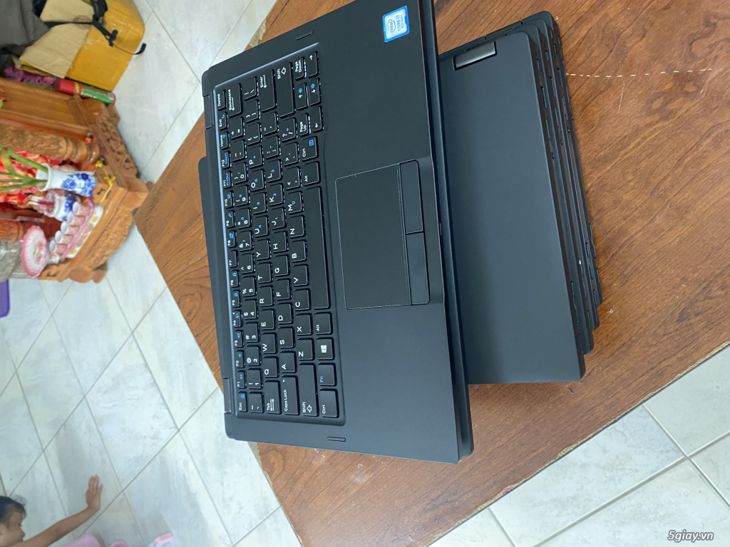 Dell E7390 2in1 - i7- Th8- Ram 16G- 256g- 13.3”FHD Touch gập 360 zin - 6