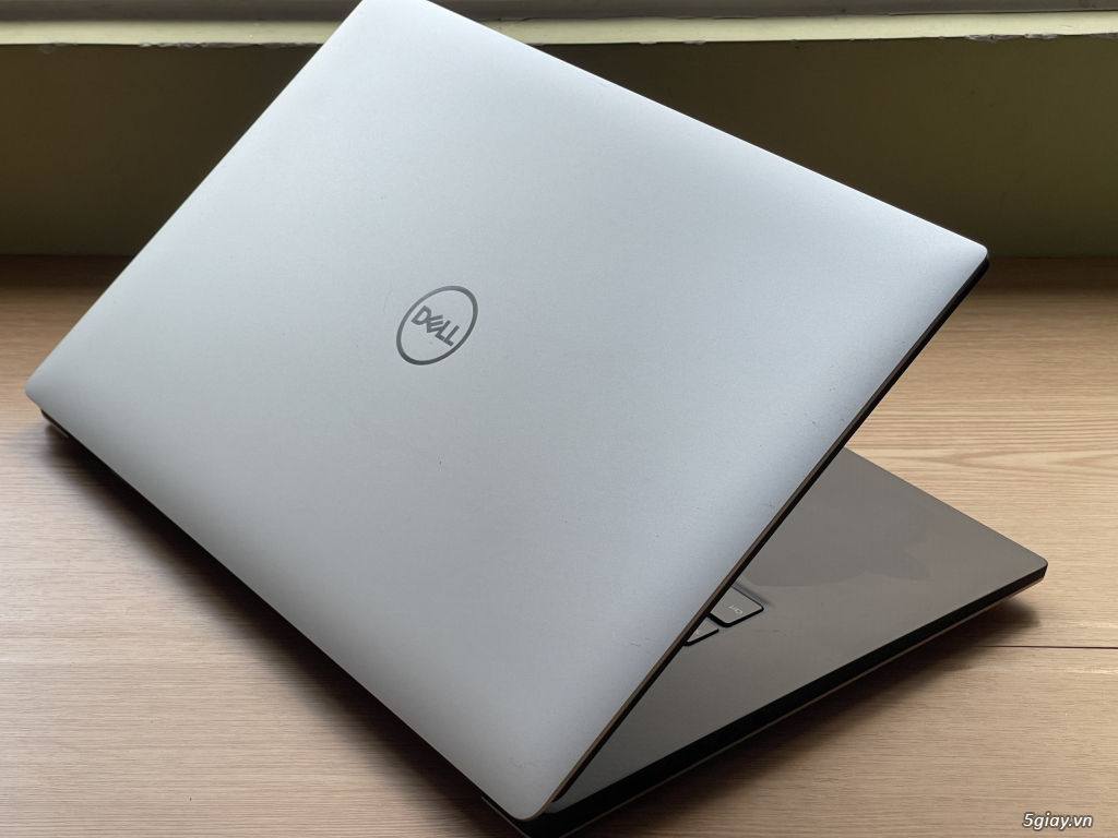 Dell Precision 5530 Core i9 8950HK 16GB 512GB P2000 15.6 inch FHD