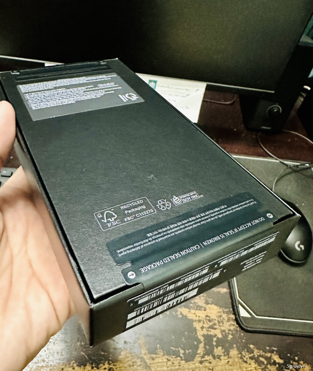 Cần bán Samsung S24 Ultra Xám Titan 256GB mới 100% - 1