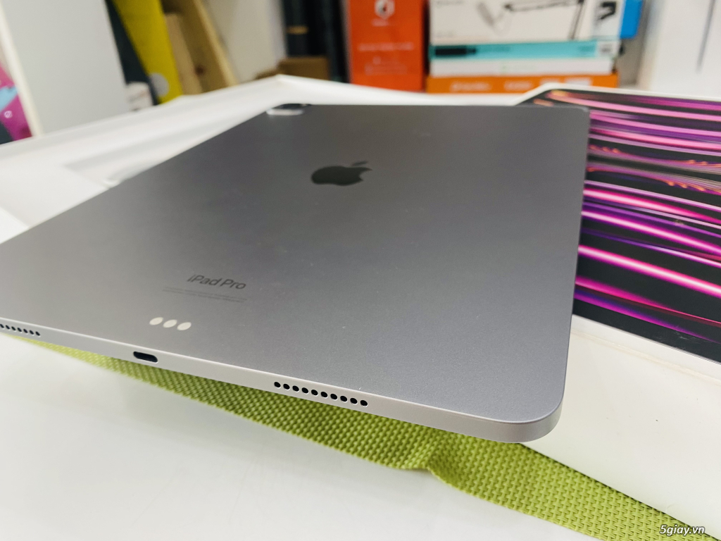 iPad pro M2 11inch (2022)+ 1TB - Wifi  - chưa qua sử dụng giá siêu rẻ