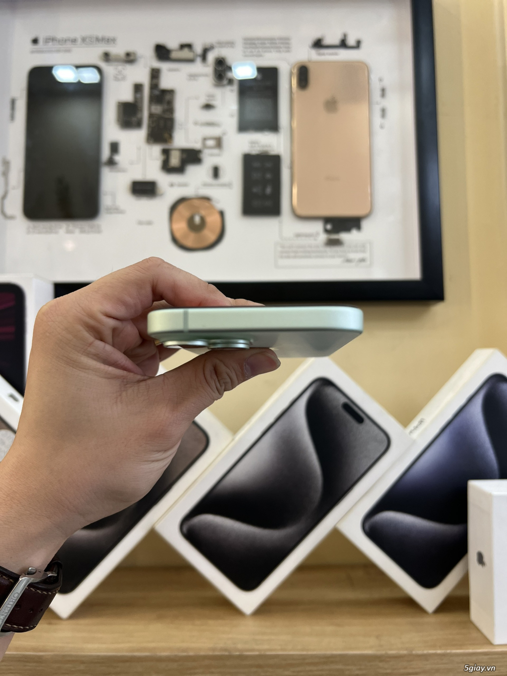 iPhone 15 128G - 3