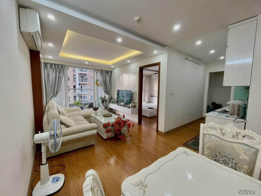 bán căn 2Pn 68m2 Full nội thât tại trung tâm du lịch Bãi Cháy, Hạ Long