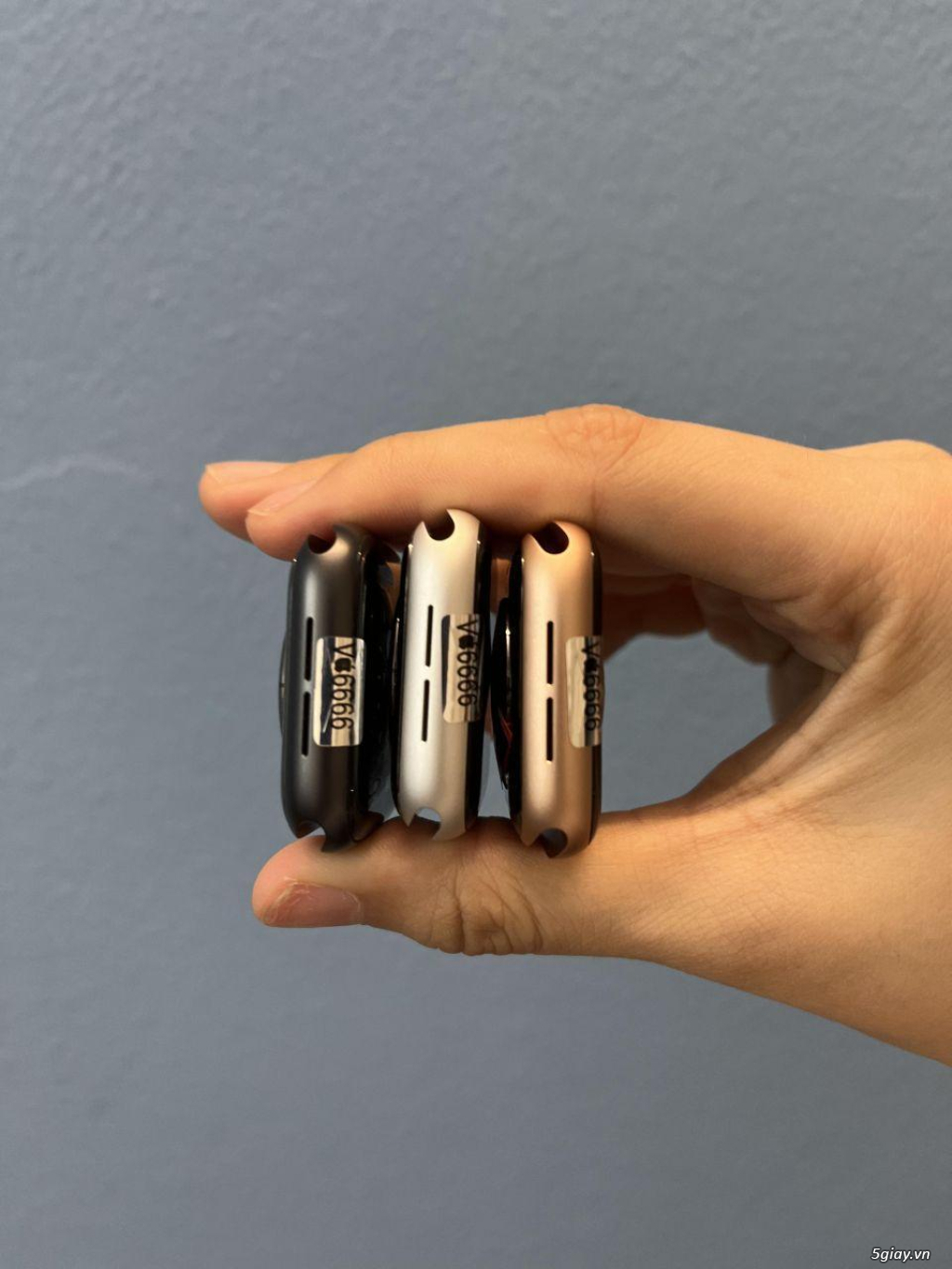 Apple Watch 4 40mm 44mm Thép vs Nhôm likenew 99% bảo hành 1 đổi 1.