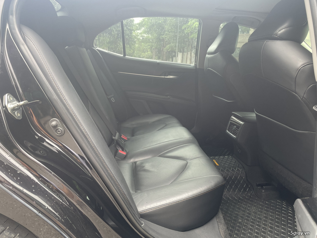 Bán toyota Camry 2.5Q 2020 đẹp nhất Việt Nam - 5