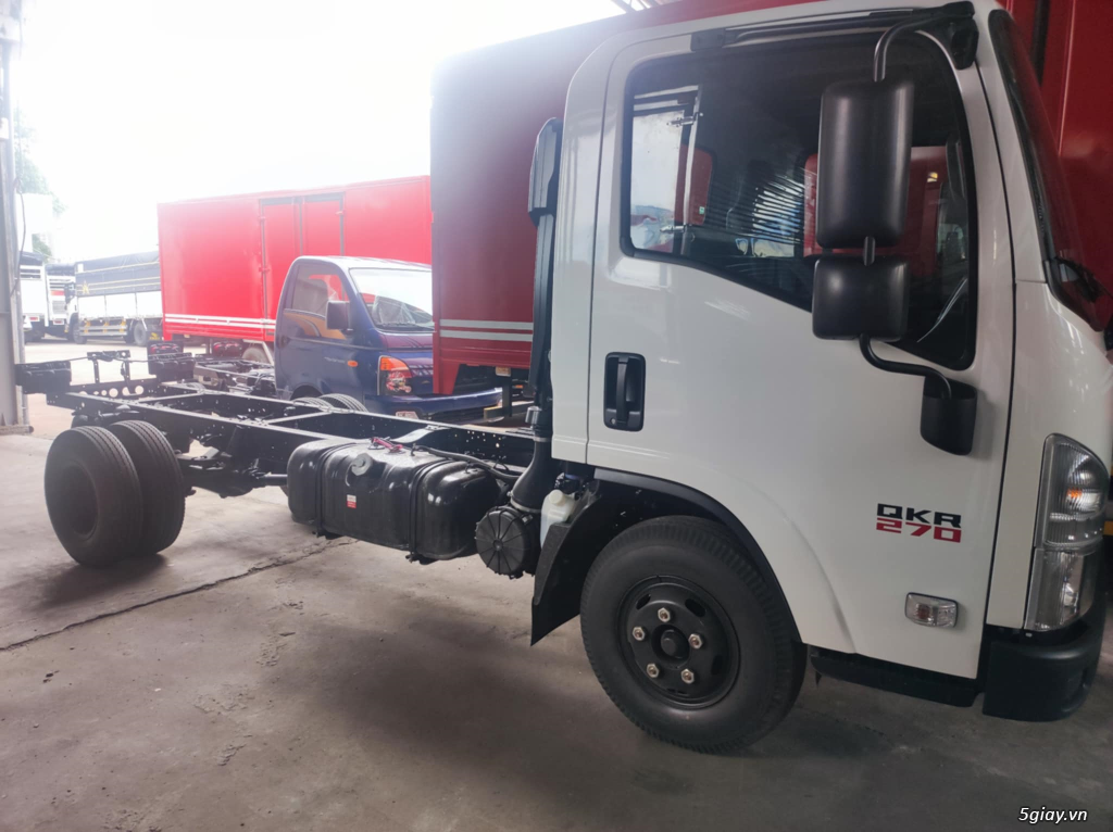 Isuzu QKR270 2T49 thùng dài 4m36 - 1