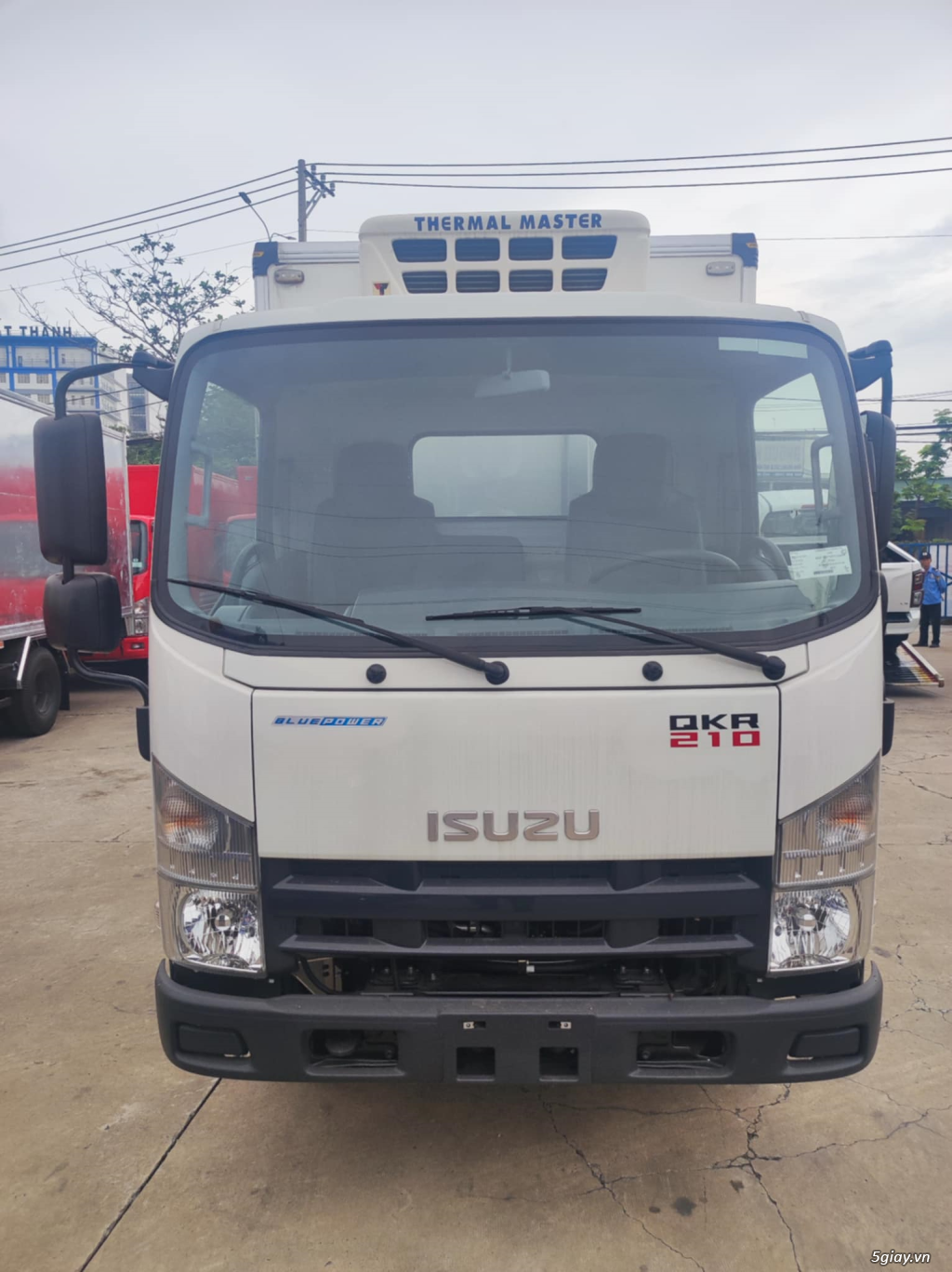 Cần bán ISUZU QKR210 1T9 thùng đông lạnh dài 4m3