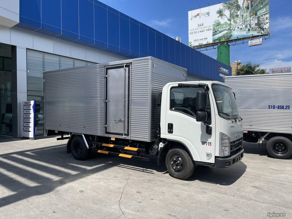 Isuzu QKR 210 - 2