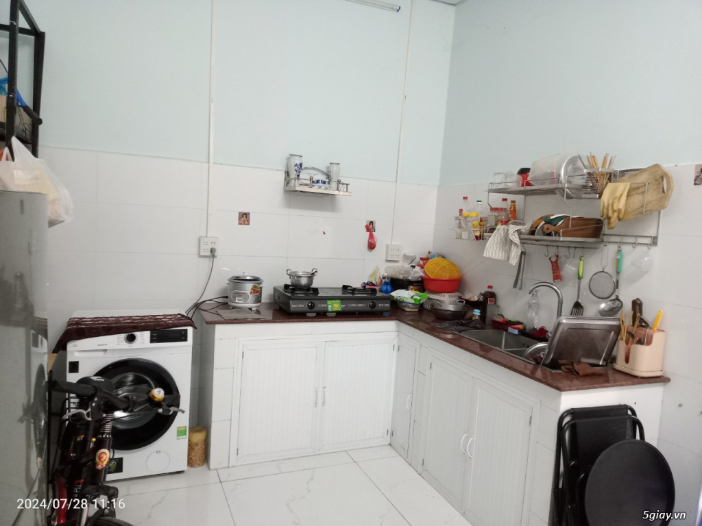 Sang quán cafe đường Đồng Văn Cống