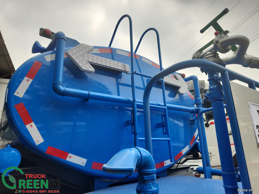 Bán xe phun nước rửa đường 9 khối Dongfeng - 2