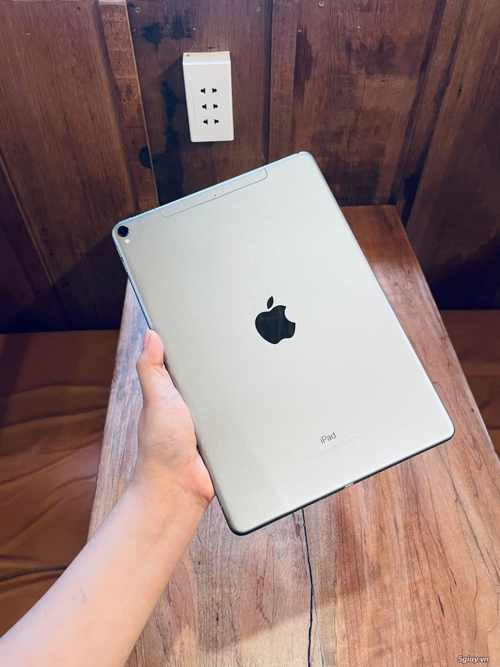 iPad Pro10.5 64G + 4G