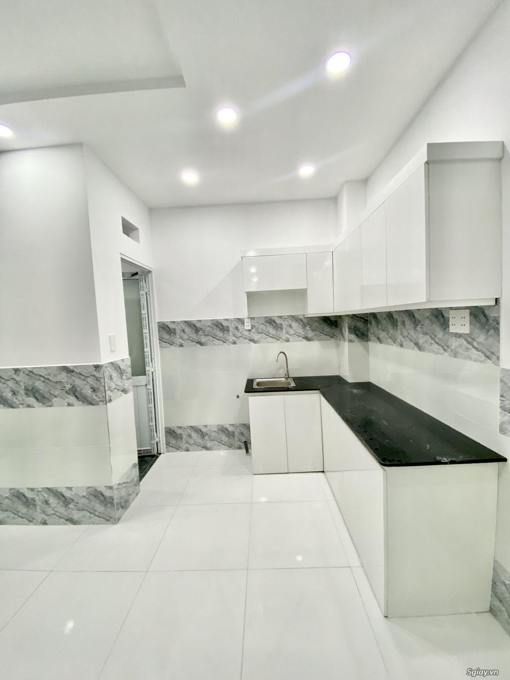 NHÀ PHỐ SIÊU TO 1 TRỆT 1 LẦU, 2 PHÒNG NGỦ , 2WC, NGÃ 4 TÔ KÝ, Q12