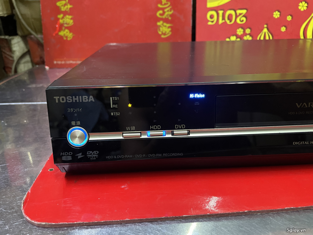 Đầu DVD tích hợp ổ cứng trong Toshiba - 1