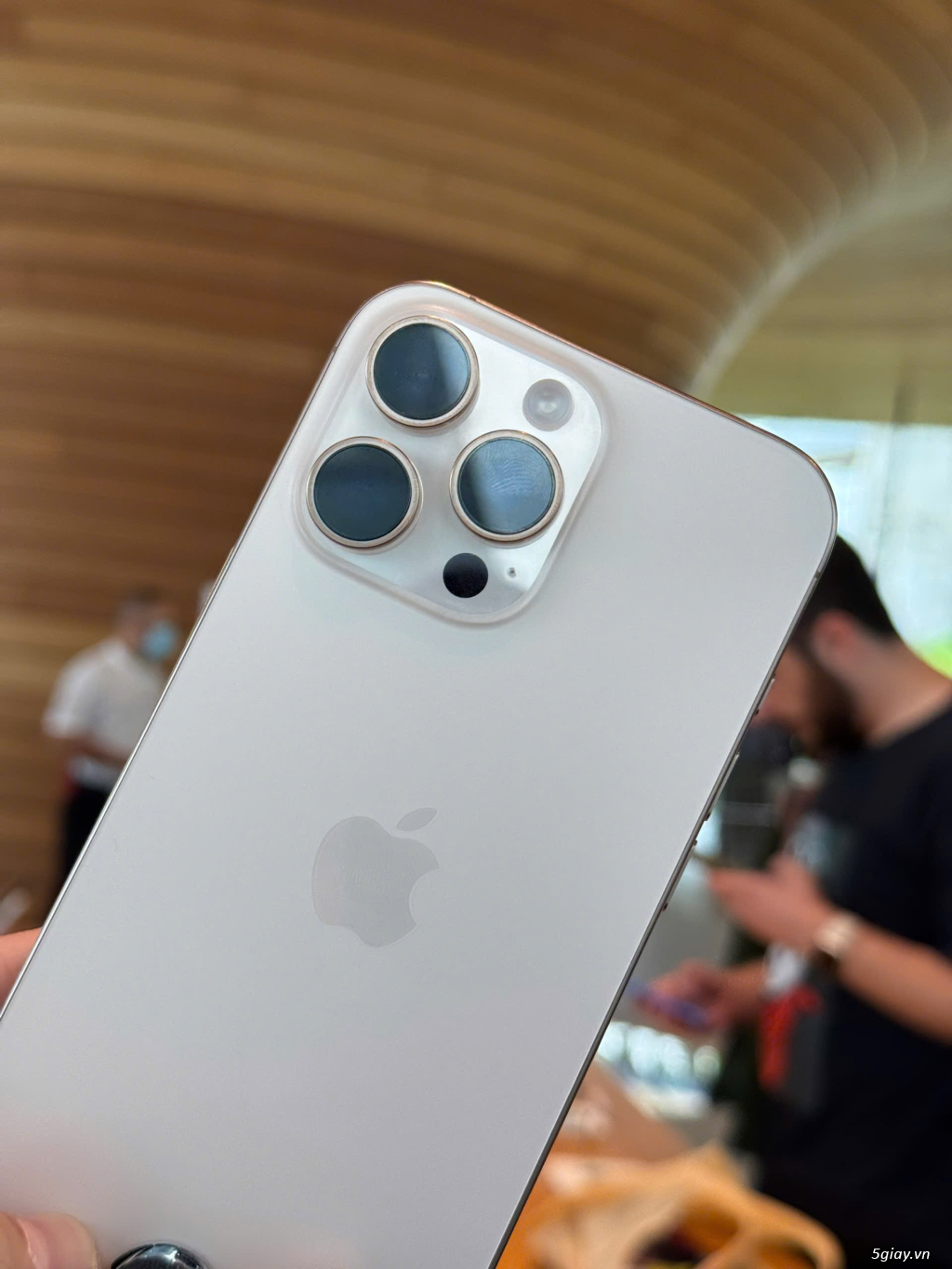 iPhone 16 Pro & 16Promax - 2