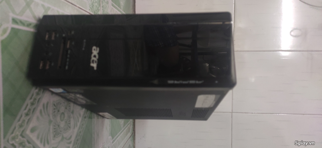 Cần bán 4 bộ máy tính như hình.