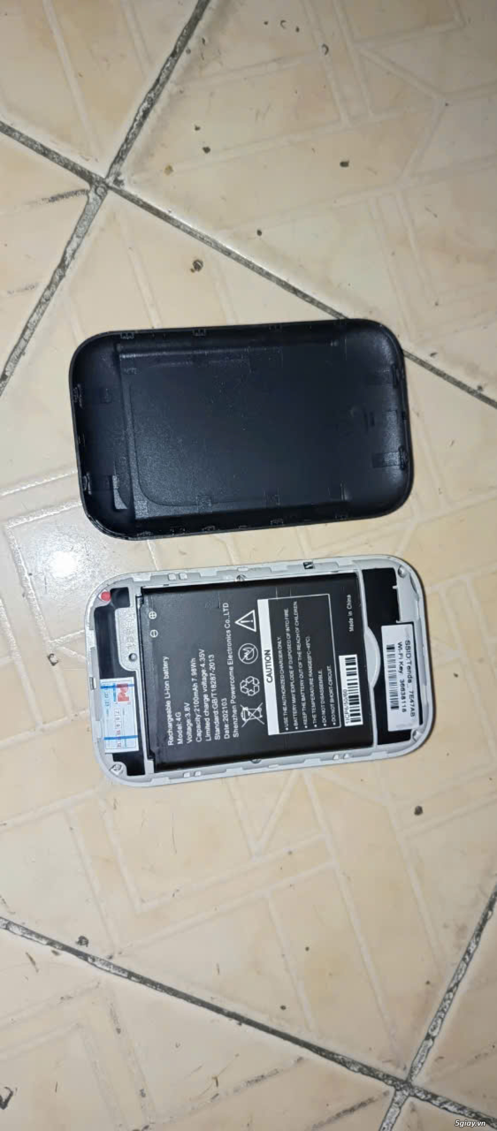 Thiết bị phát WIFI từ sim 4G xịn, màn hình màu TENDA - 1