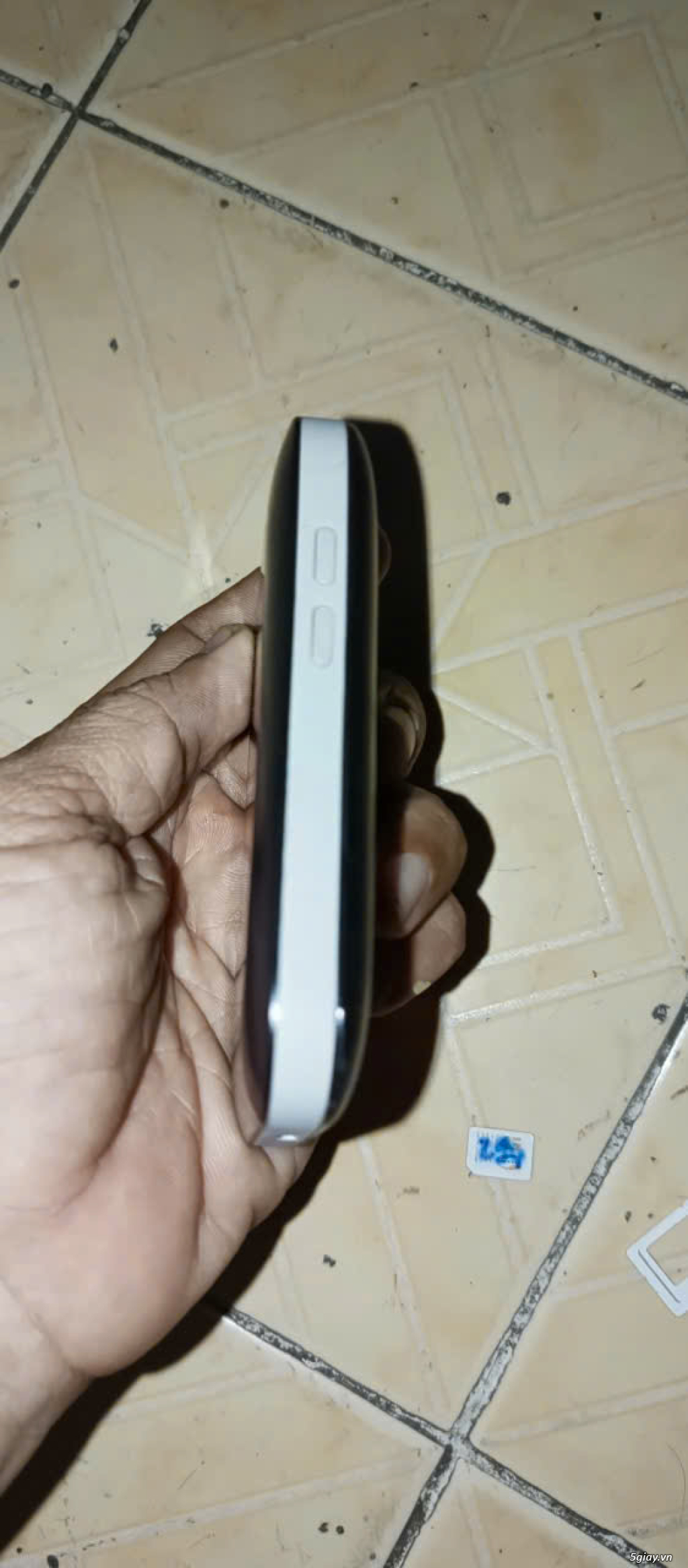 Thiết bị phát WIFI từ sim 4G xịn, màn hình màu TENDA - 9