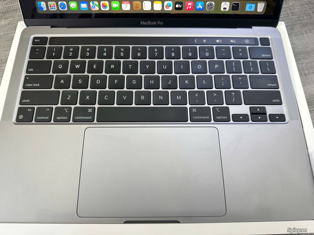 MacBook Pro M2 8/256G