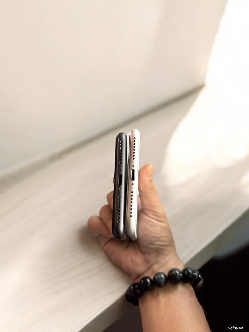 iPhone 8Plus 64G Black & Silver