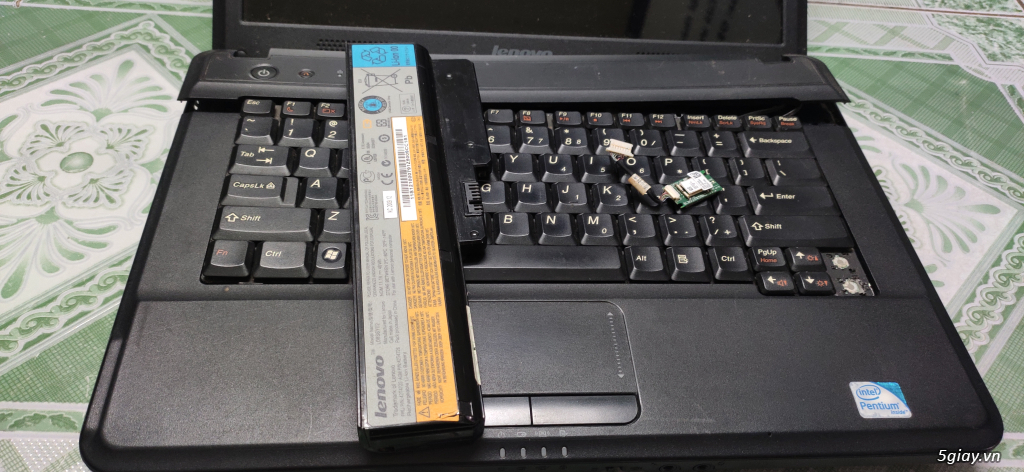 Bán xác Lenovo - 1