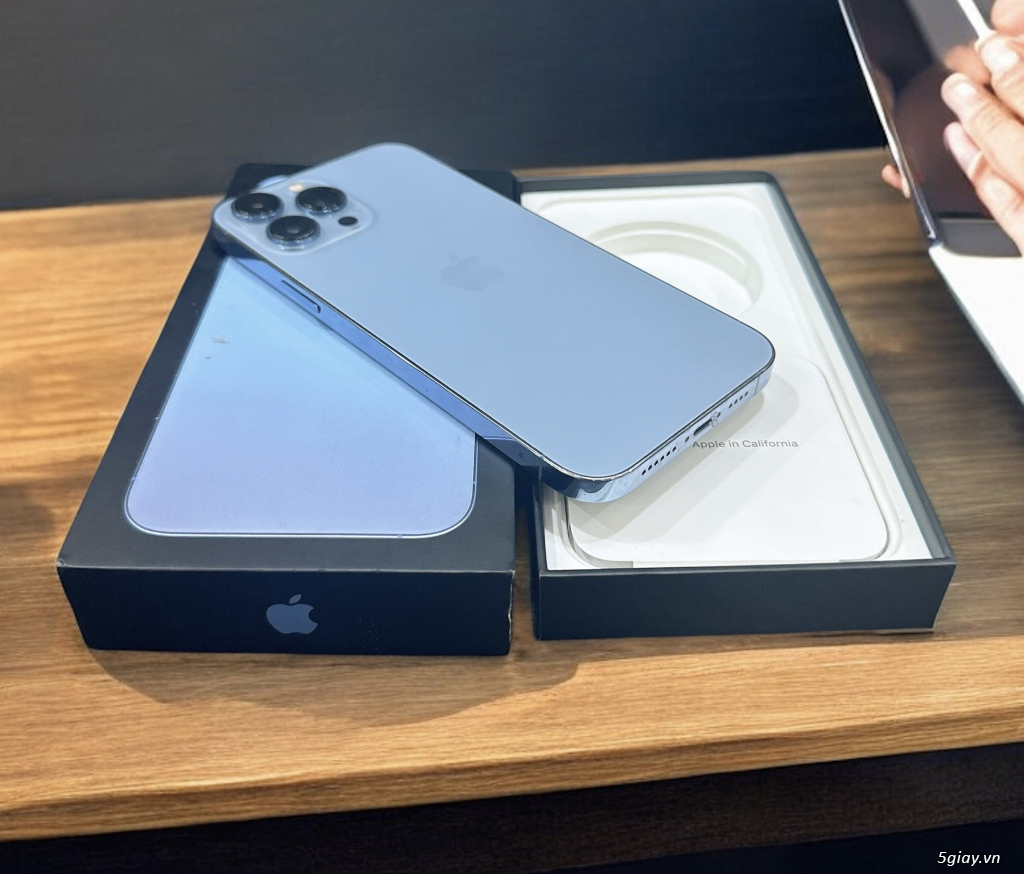 iPhone 13 Promax 256G Gold Blue Black