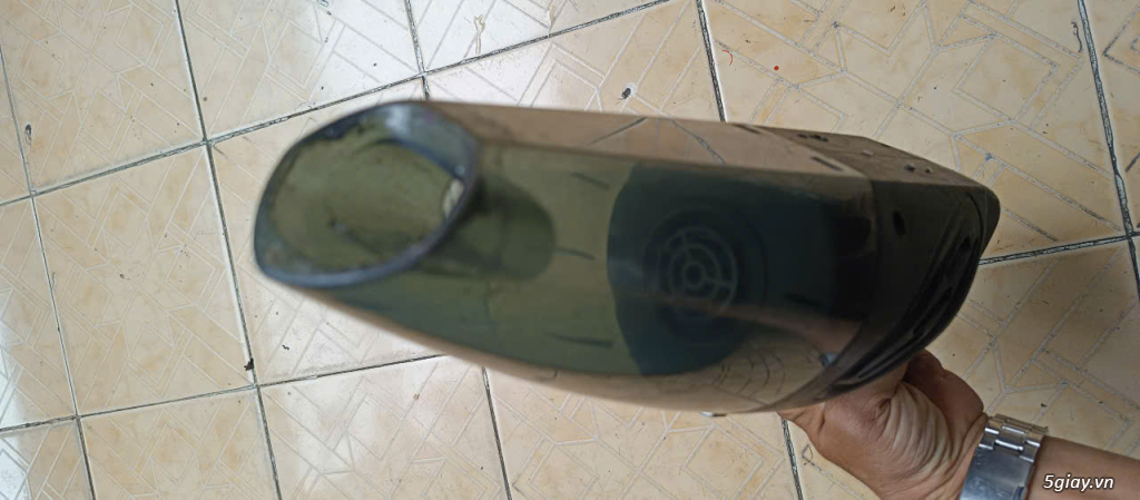 hút bụi cầm tay xài pin tốt - 3