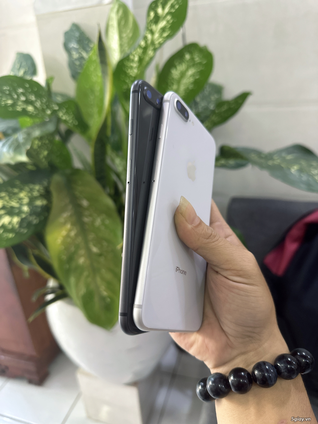 iPhone 8Plus 64G Silver & Black