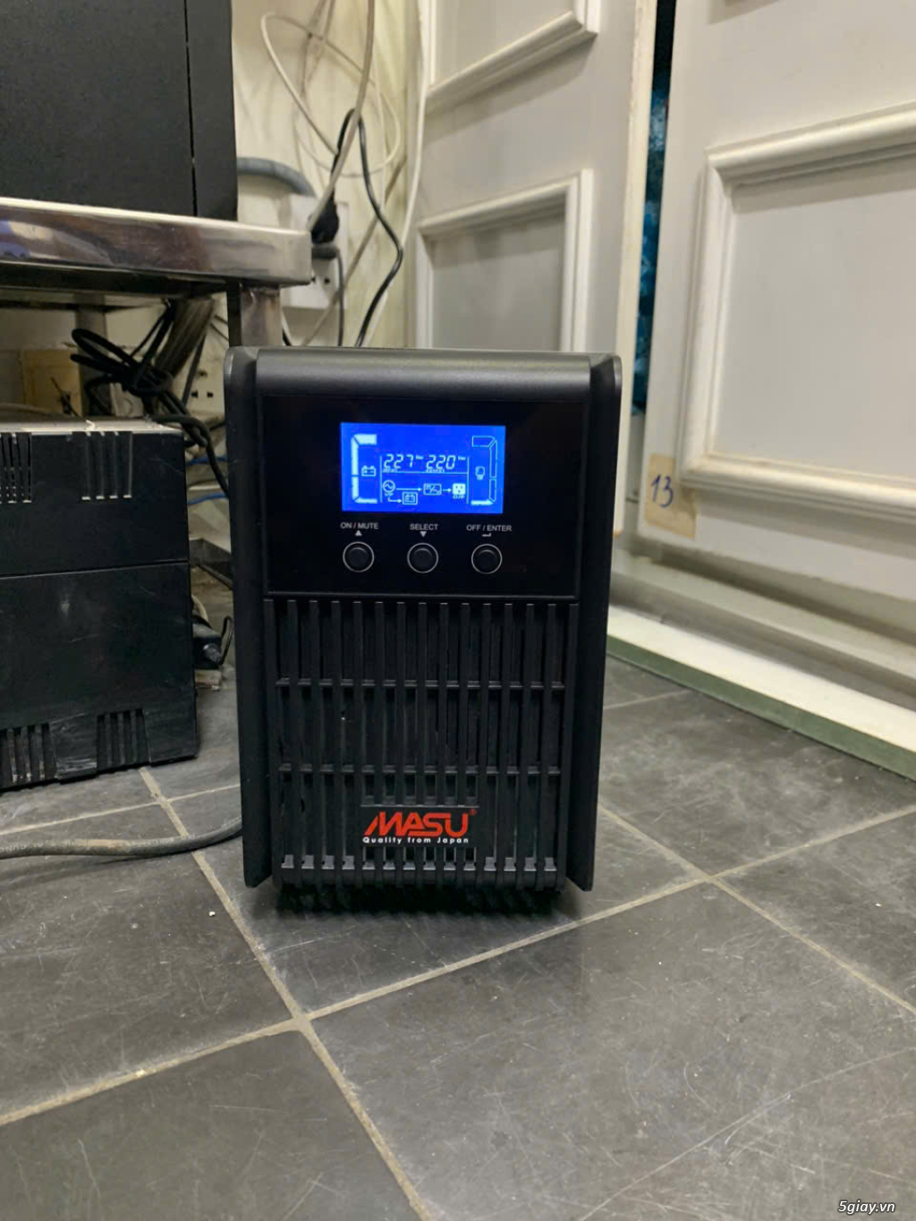Bộ lưu điện Masu UPS MS – 2K LCD/1800W - 3