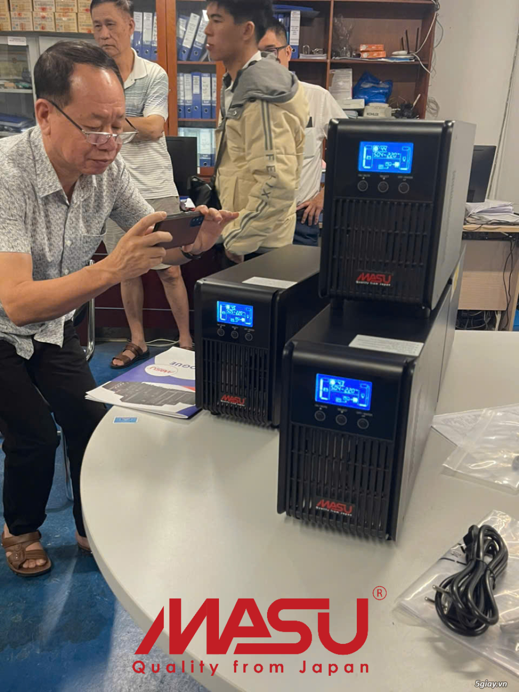 Bộ lưu điện Masu UPS MS – 2K LCD/1800W - 2