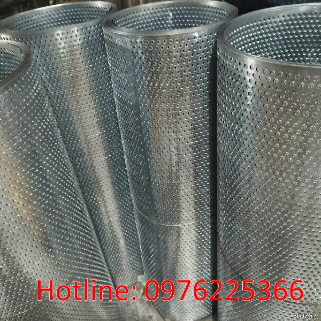 Tôn dập lỗ dày 0.5dem khổ 1m x20m