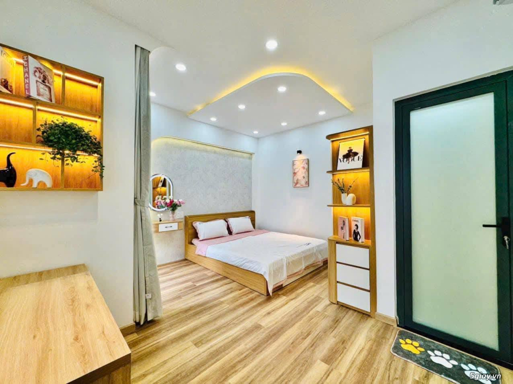 Nhà sát mặt tiền Hồ Văn Huê, 4 tầng BTCT, 3PN 4 WC đẹp chỉ nhỉnh 5 tỷ