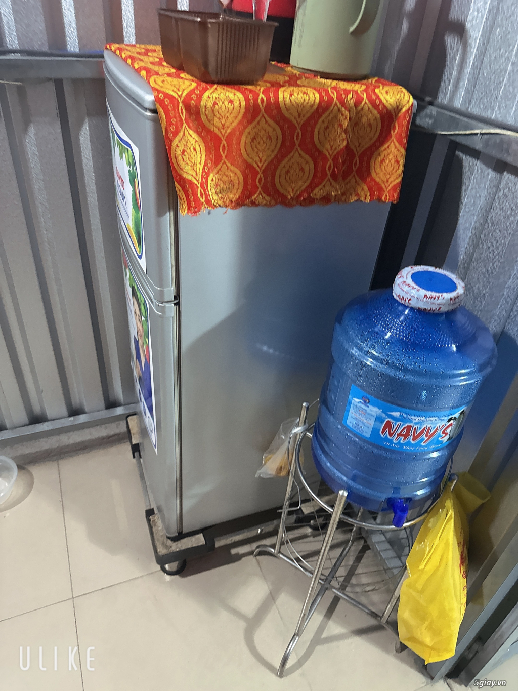 Cần bán cái tủ lạnh 110ml còn mới vs đang sử dụng tốt