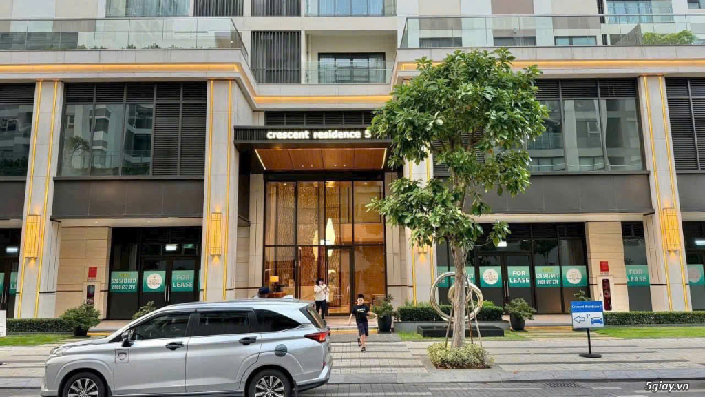 SHOPHOUSE KHỐI ĐẾ TẠI HỒ BÁN NGUYỆT PHÚ MỸ HƯNG
