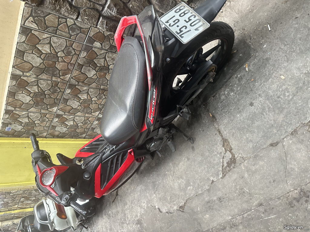 Bán exciter 135 côn tay 2013 xe đẹp rin êm bs huế btc - 2