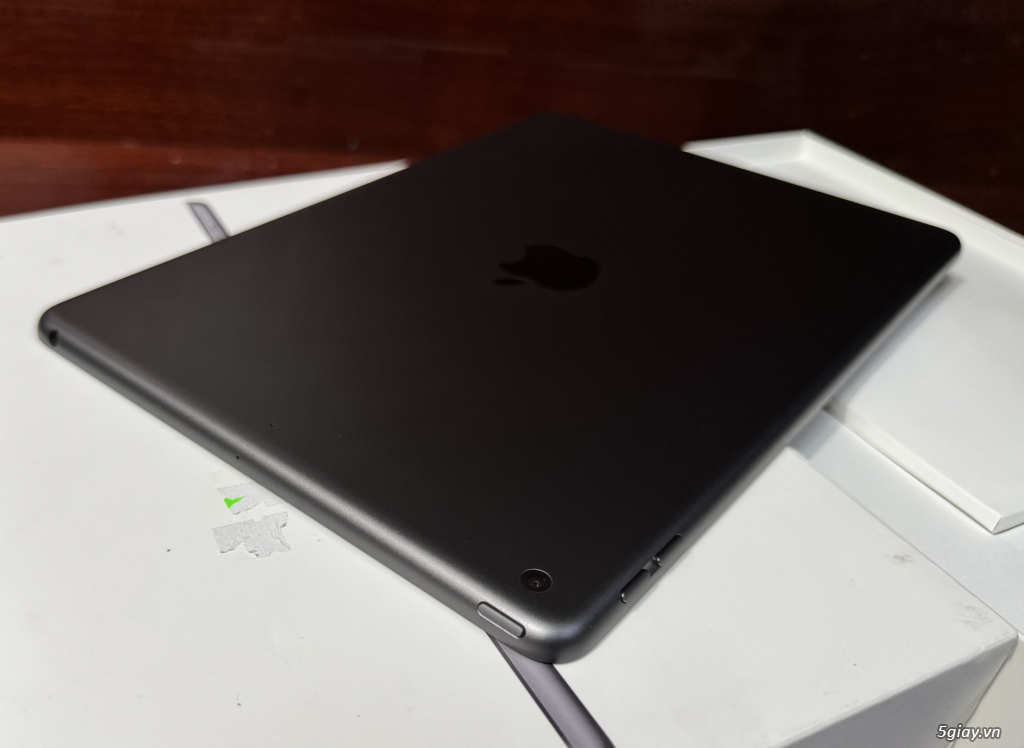 iPad Gen 9 64GB Wifi - 1