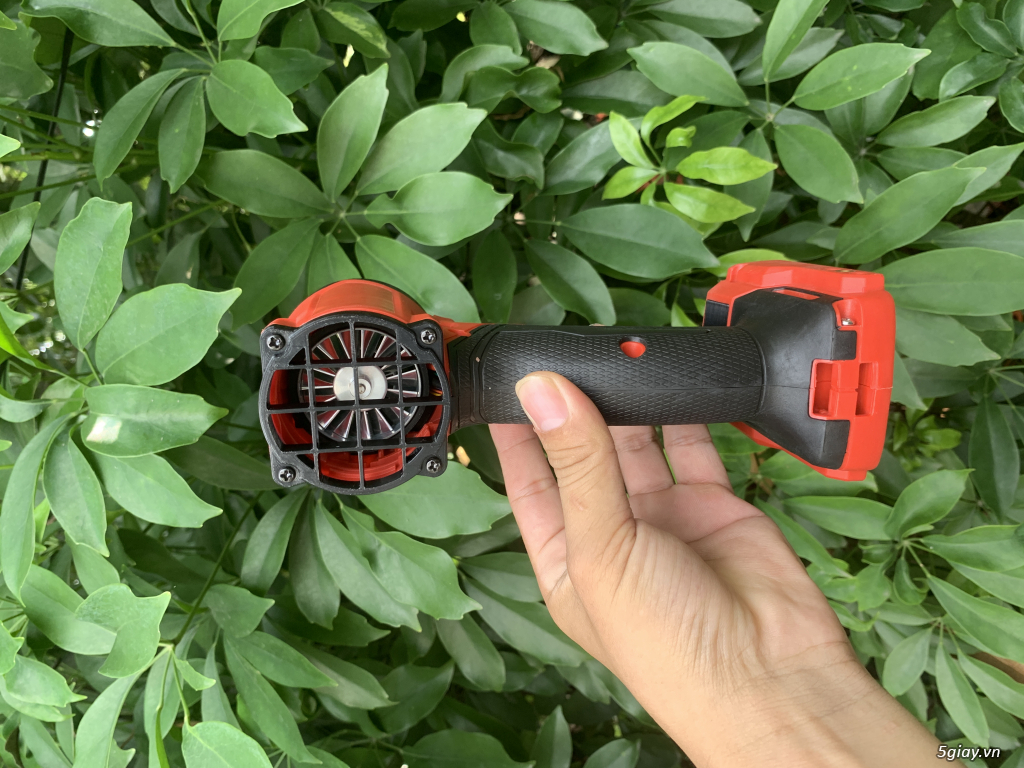 Máy thổi phản lực xài pin Milwaukee M18 - 1
