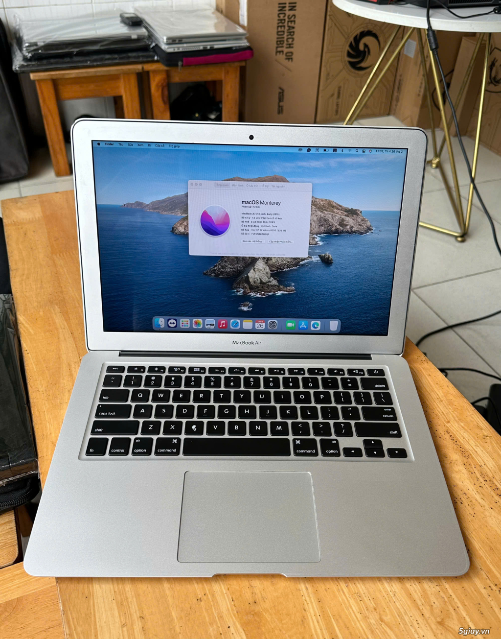 Macbook Air Core i5 RAM 8GB, SSD 256GB, 13.3