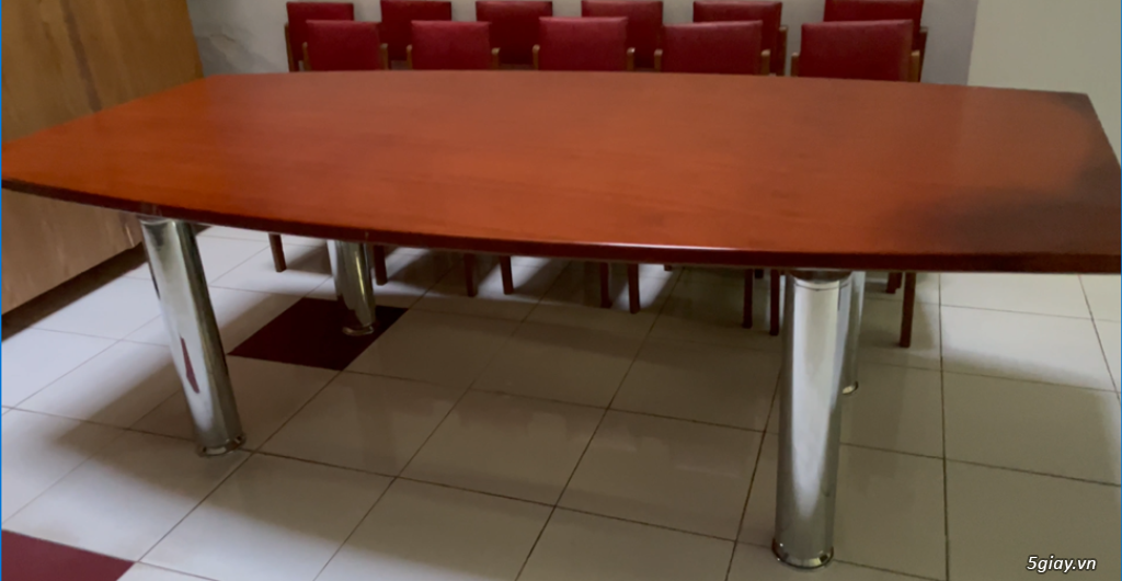 Thanh lý bàn họp gỗ nguyên khối