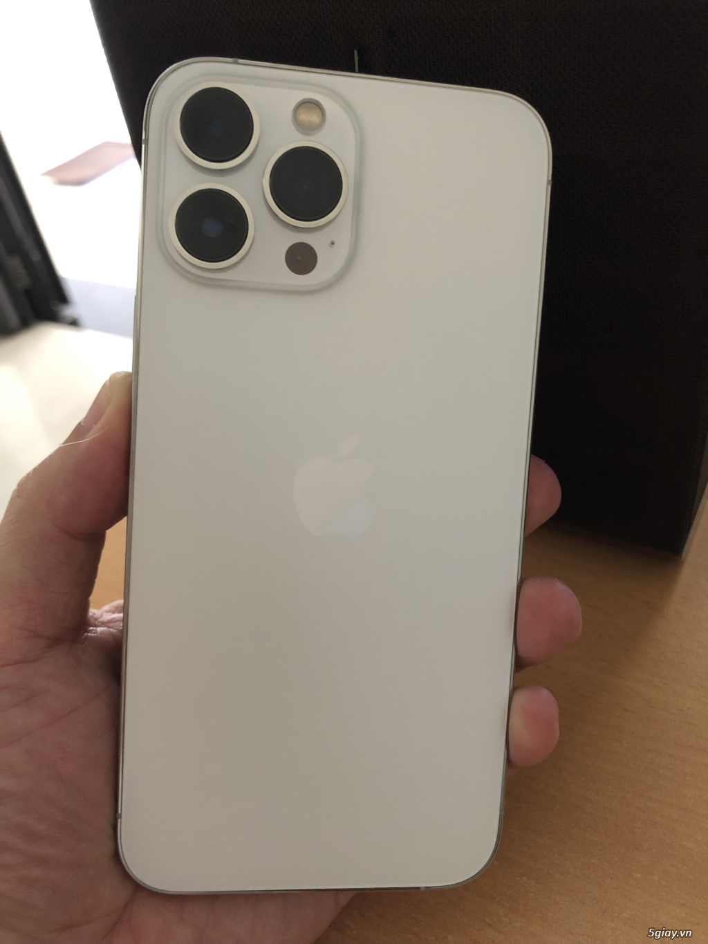 Cần bán iphone 13 promax 128GB SILVER(bạc) hàng VIÊT NAM zin 100%.