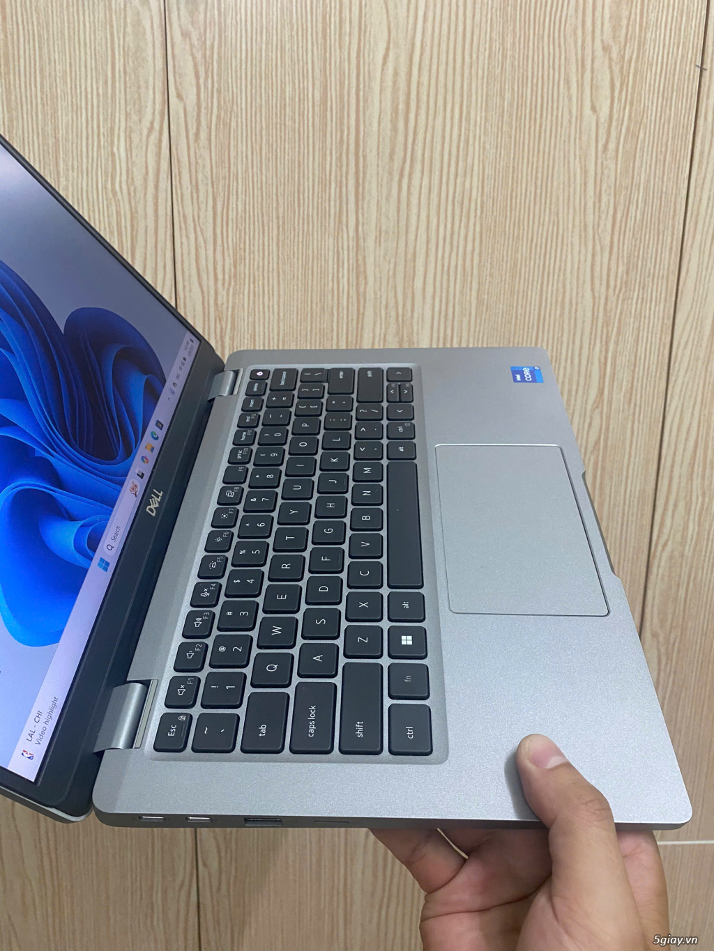 Dell Latitude 5330 Core i7 1265u Ram 16G SSD 512G FHD Led Phím Win 11 - 3