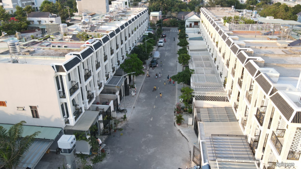 Nhà phố khu nhà ở thương mại Hoàng Nam 3 dĩ an BD an ninh có bảo vệ!!! - 25