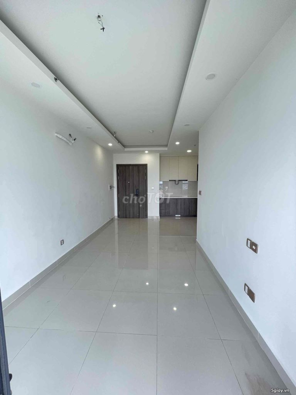 Mới 100% đợi chủ- 3PN- Tầng 5 view nội khu Boulevard Q7- Giá 2.975 tỷ.