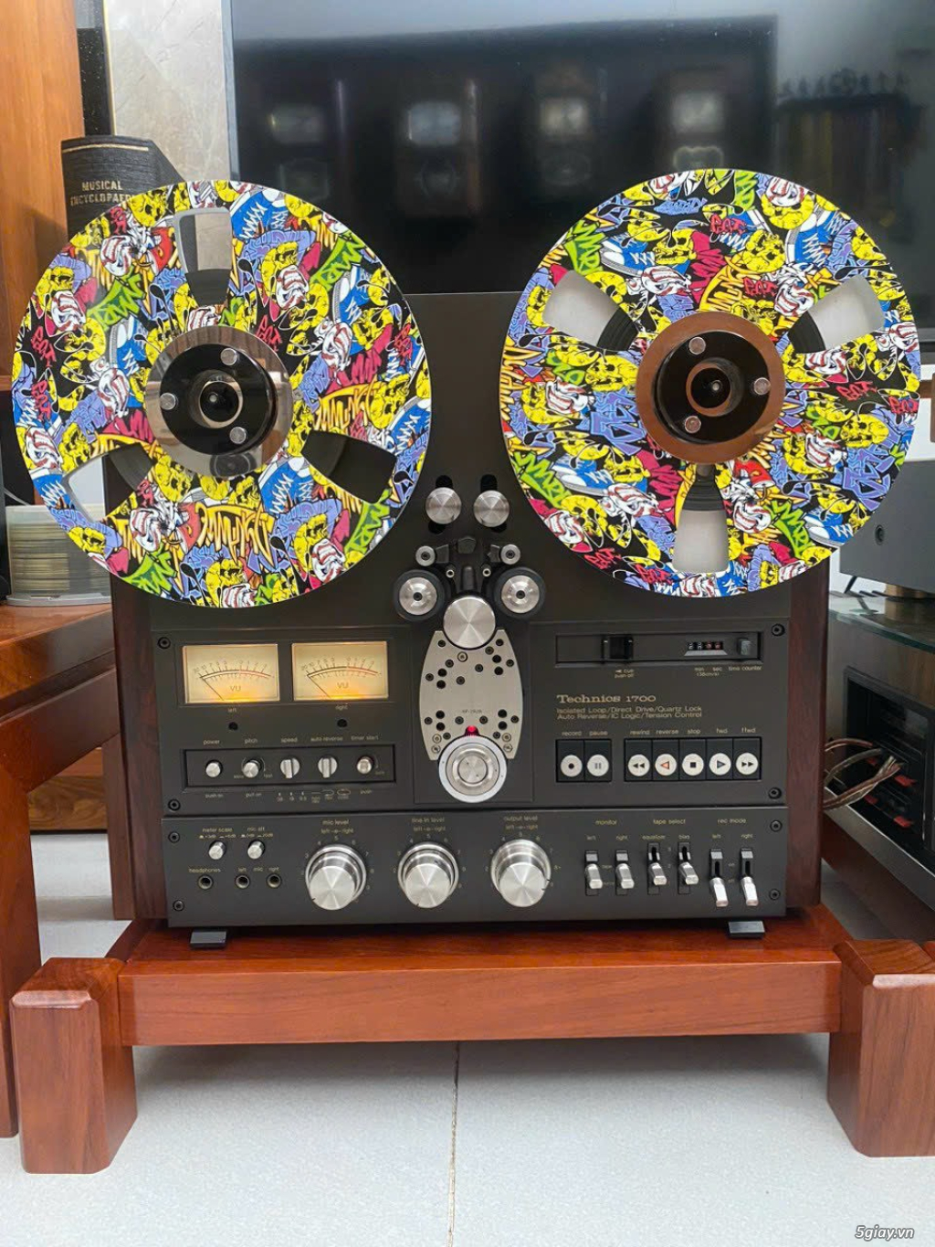 Kệ audio gỗ gõ đỏ, căm xe, sồi - 14