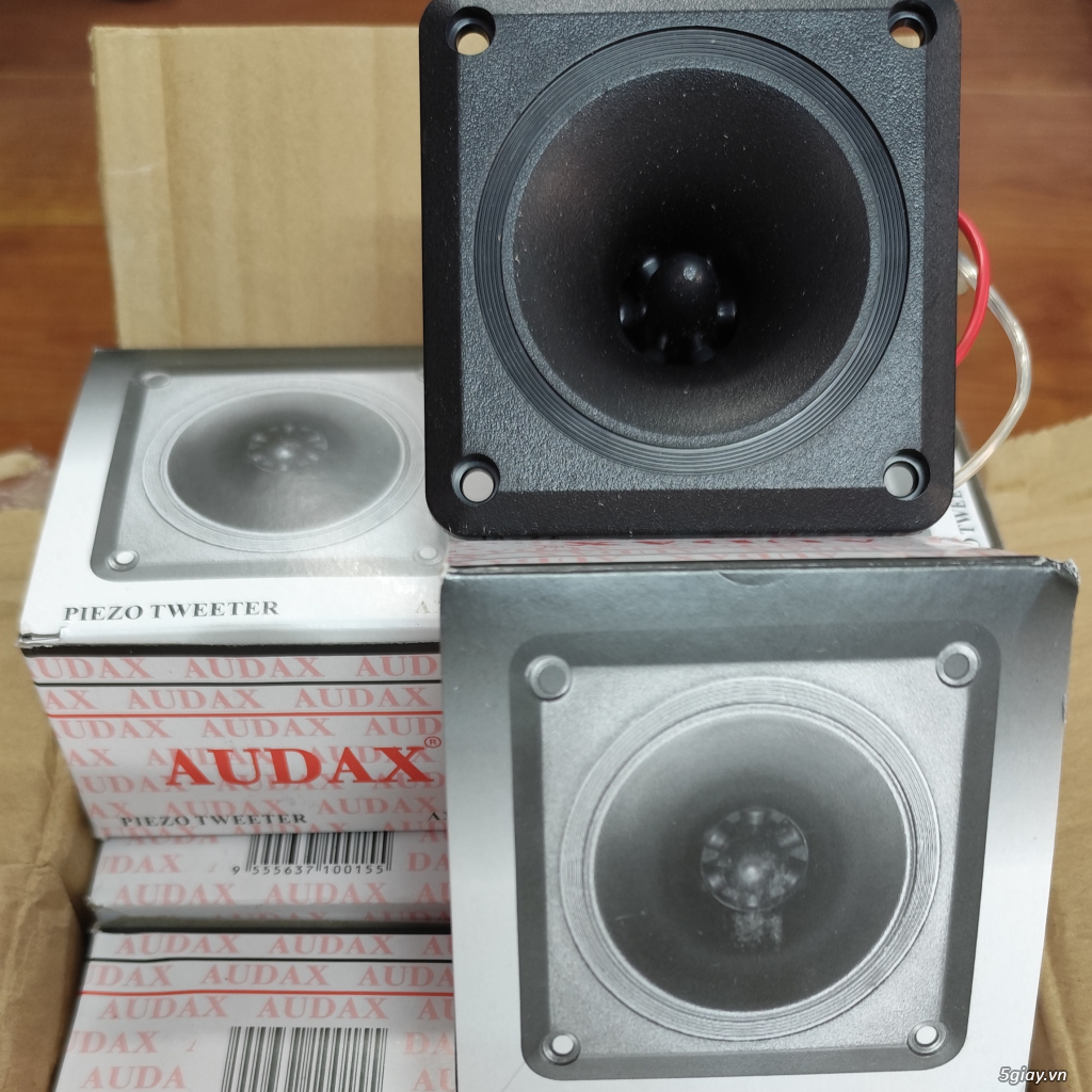 Cần bán thanh lý thùng 20 loa ru nhà yến Aurax AX-61 có dây - 1