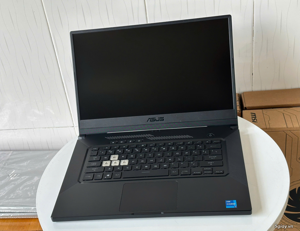 Asus TUF Dash FX516PM i7-11370H/8GB/512GB/RTX 3060 6GB/15.6 144Hz